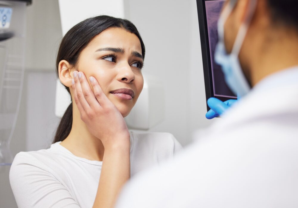 5 Signs You Need to Visit a Dentist in Westlake Village